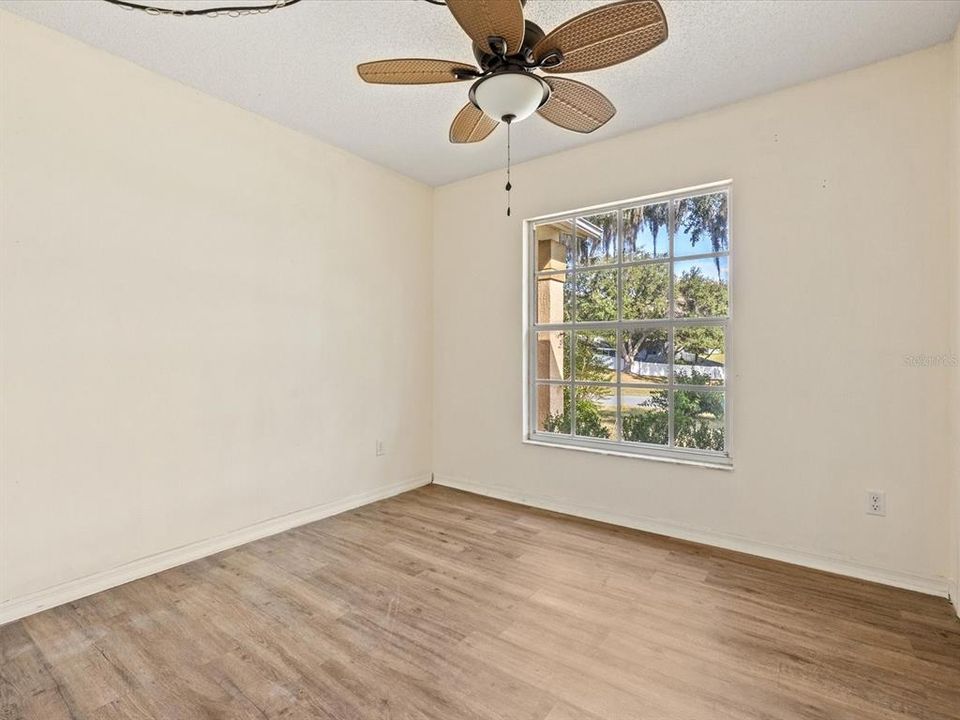 Active With Contract: $299,500 (3 beds, 2 baths, 1232 Square Feet)