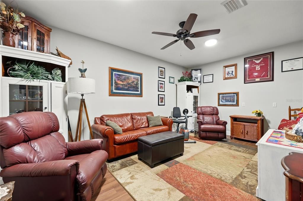 待售: $1,467,350 (4 贝兹, 3 浴室, 3855 平方英尺)