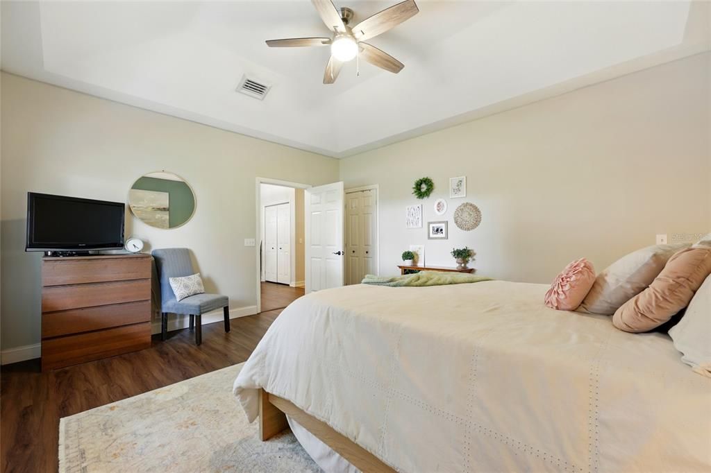 待售: $1,467,350 (4 贝兹, 3 浴室, 3855 平方英尺)