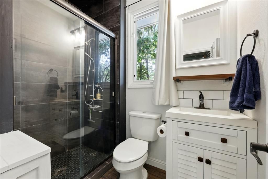 待售: $1,467,350 (4 贝兹, 3 浴室, 3855 平方英尺)