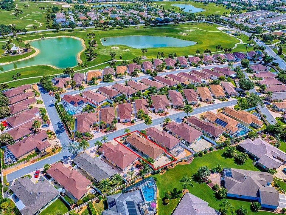 合同活跃: $359,000 (3 贝兹, 2 浴室, 1398 平方英尺)