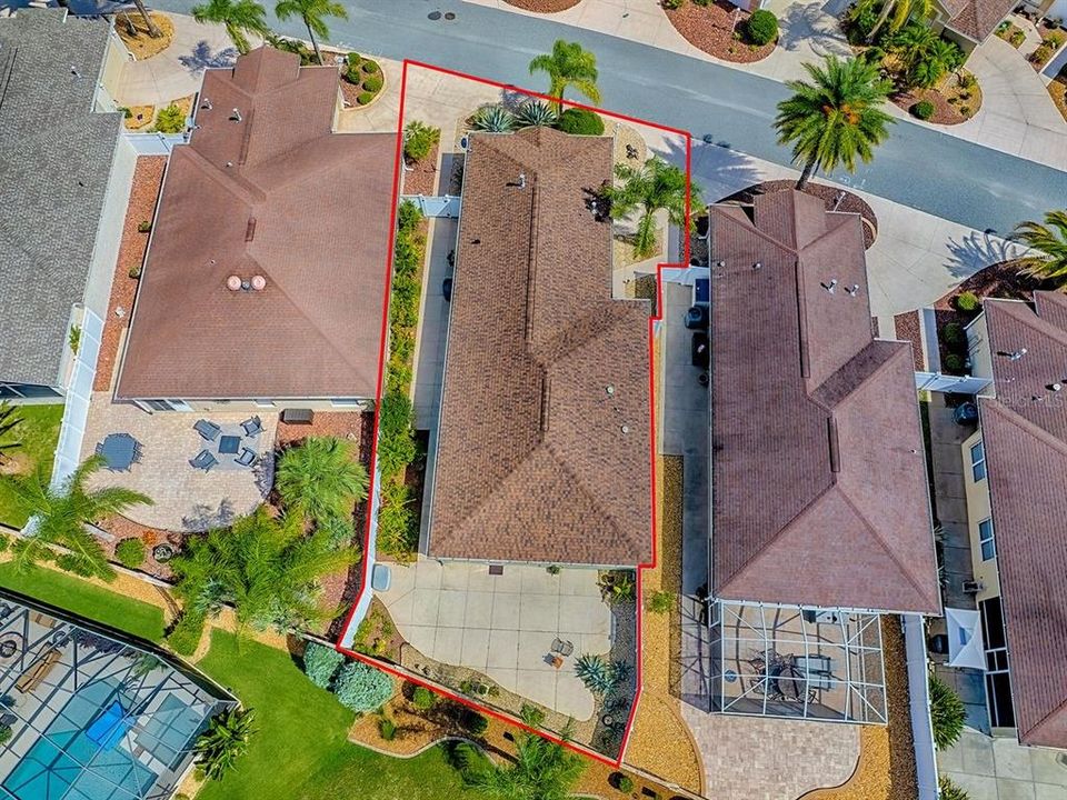 合同活跃: $359,000 (3 贝兹, 2 浴室, 1398 平方英尺)