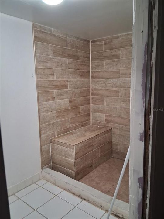 For Sale: $180,000 (4 beds, 3 baths, 1912 Square Feet)