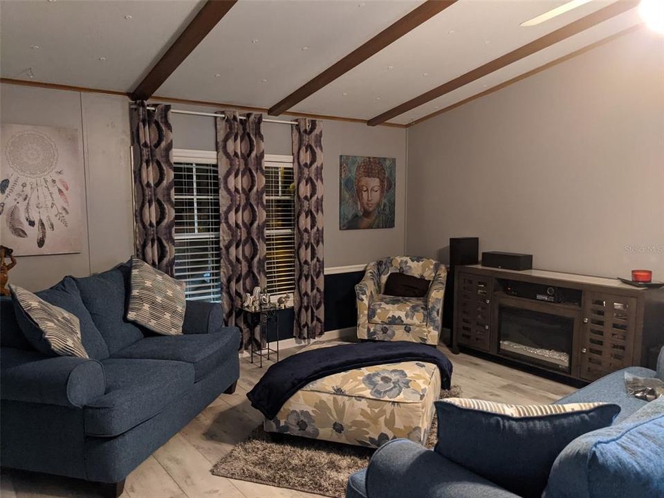 For Sale: $180,000 (4 beds, 3 baths, 1912 Square Feet)