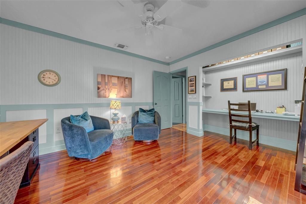 合同活跃: $1,299,999 (4 贝兹, 4 浴室, 3123 平方英尺)