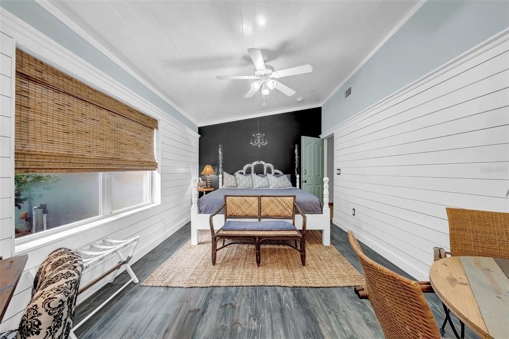 合同活跃: $1,299,999 (4 贝兹, 4 浴室, 3123 平方英尺)