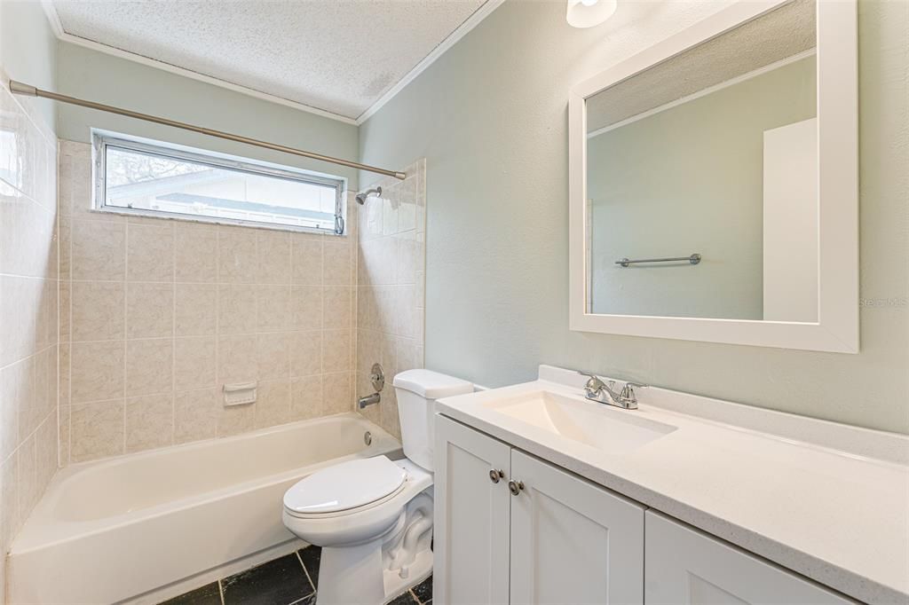 Под контрактом: $1,850 (3 спален, 2 ванн, 1089 Квадратных фут)