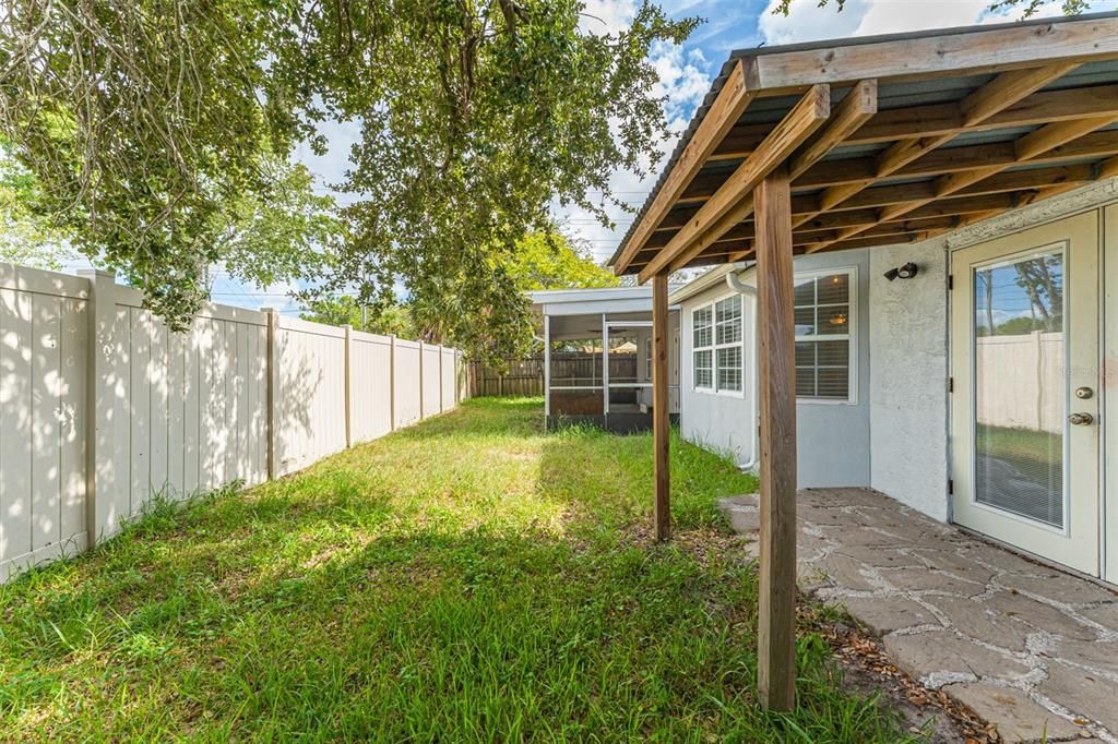 Под контрактом: $1,850 (3 спален, 2 ванн, 1089 Квадратных фут)