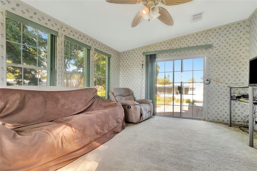 На продажу: $210,000 (3 спален, 2 ванн, 1720 Квадратных фут)