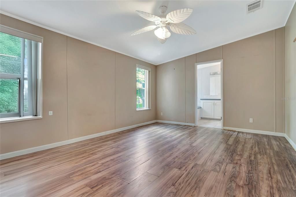 На продажу: $210,000 (3 спален, 2 ванн, 1720 Квадратных фут)