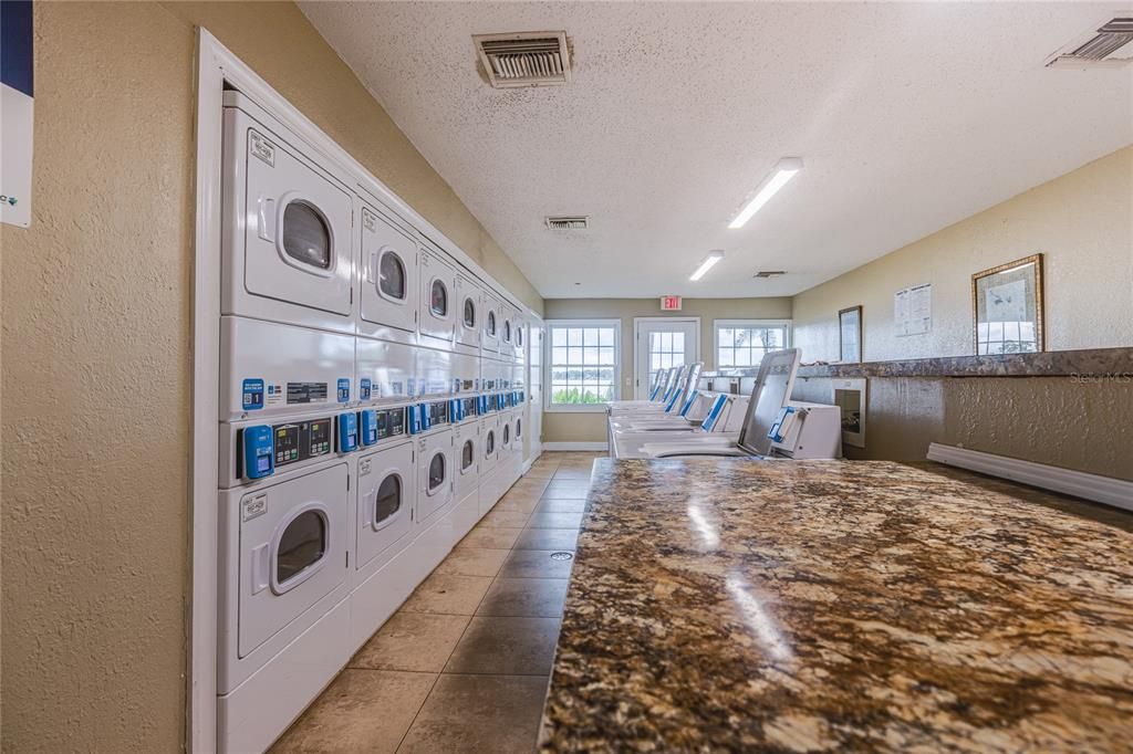 Activo con contrato: $129,900 (1 camas, 1 baños, 899 Pies cuadrados)