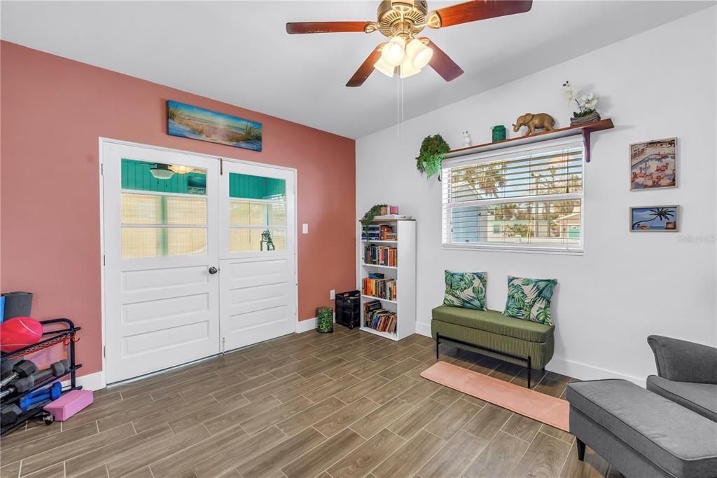 待售: $549,900 (3 贝兹, 2 浴室, 1380 平方英尺)