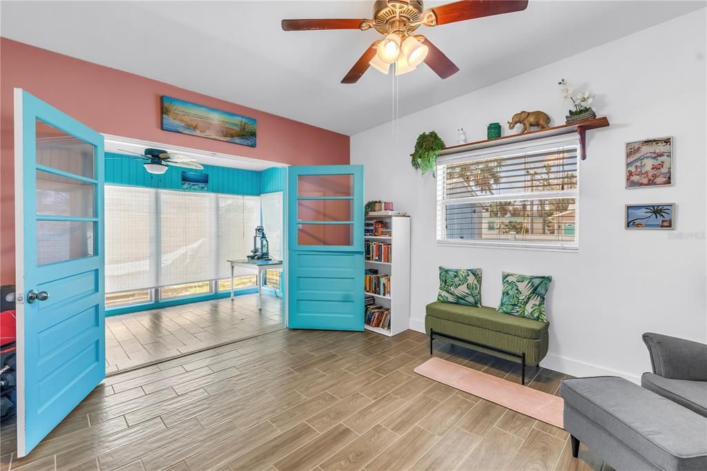 待售: $549,900 (3 贝兹, 2 浴室, 1380 平方英尺)