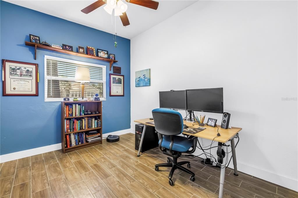 待售: $549,900 (3 贝兹, 2 浴室, 1380 平方英尺)