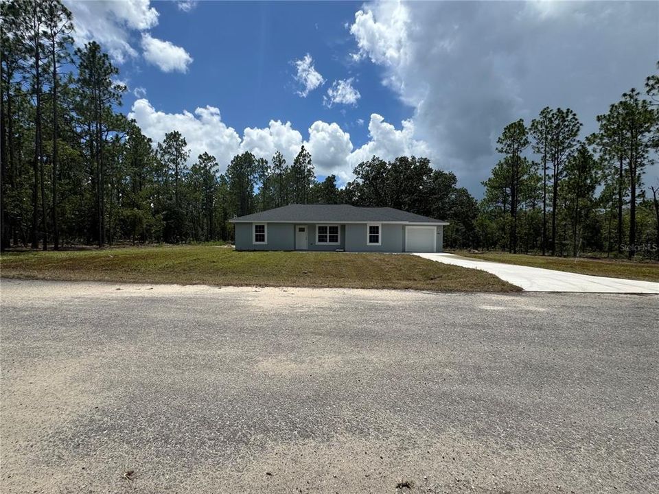 Recently Sold: $229,000 (3 beds, 2 baths, 1232 Square Feet)