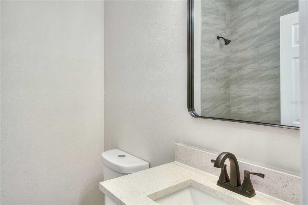 For Sale: $334,900 (3 beds, 3 baths, 1665 Square Feet)