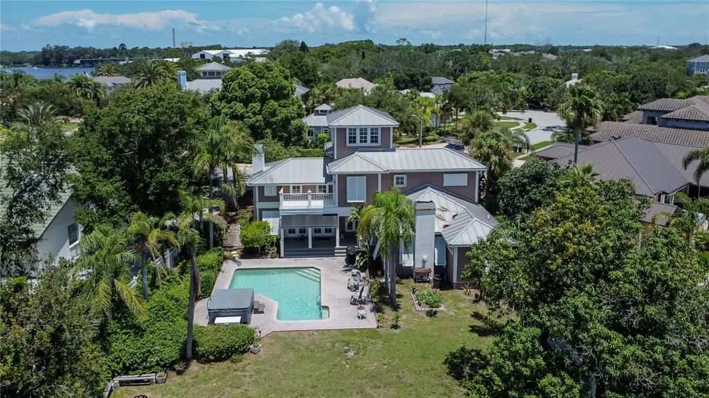 Activo con contrato: $900,000 (3 camas, 2 baños, 2337 Pies cuadrados)