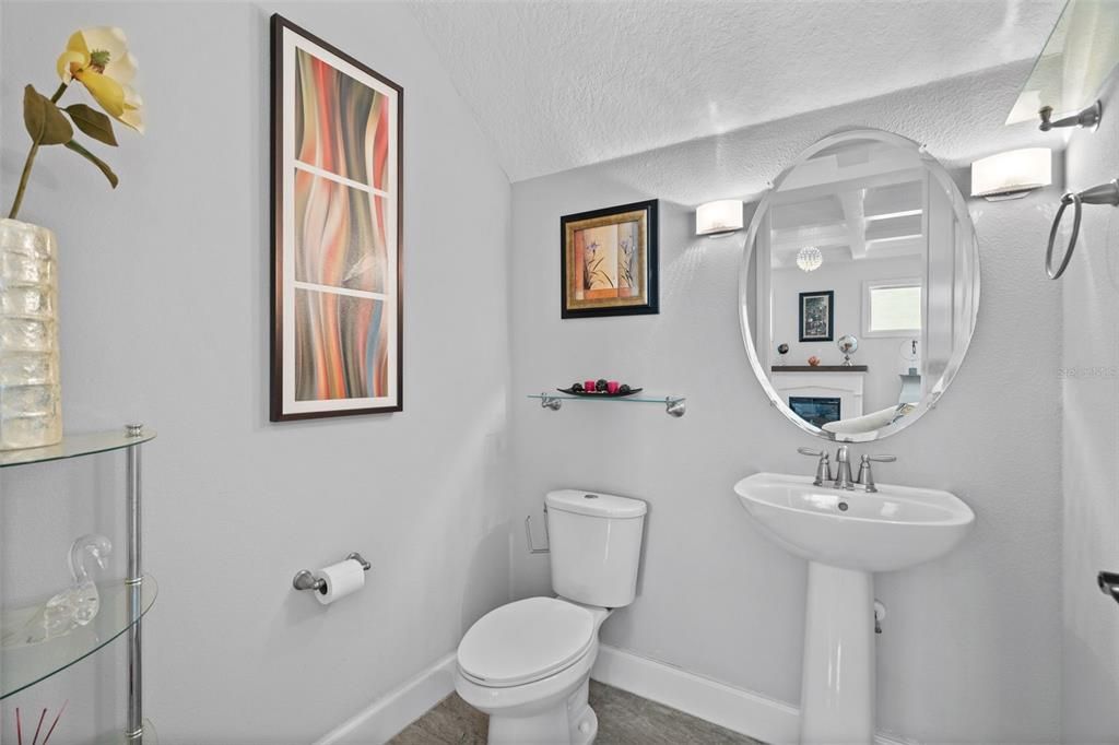 Active With Contract: $745,000 (3 beds, 2 baths, 2283 Square Feet)