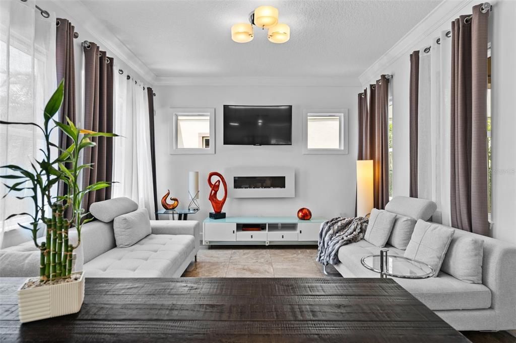 Active With Contract: $745,000 (3 beds, 2 baths, 2283 Square Feet)