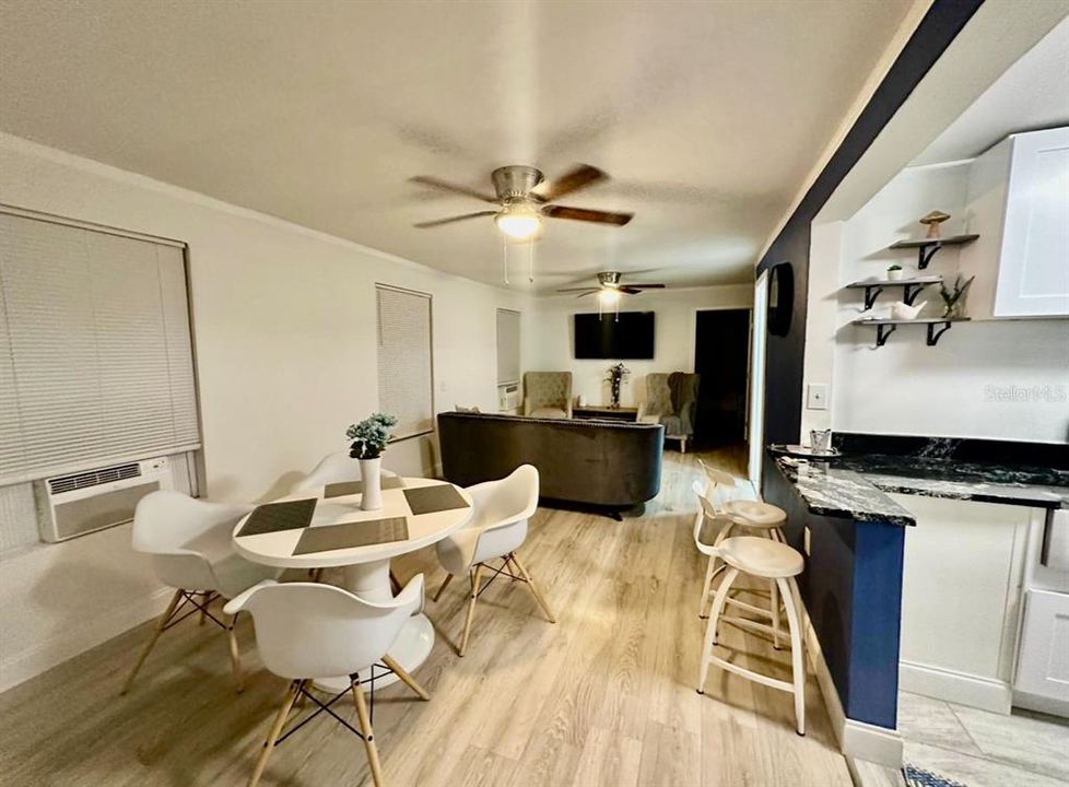 Activo con contrato: $195,000 (3 camas, 1 baños, 860 Pies cuadrados)