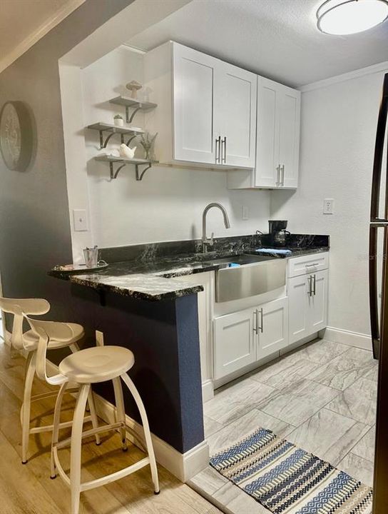 Activo con contrato: $195,000 (3 camas, 1 baños, 860 Pies cuadrados)