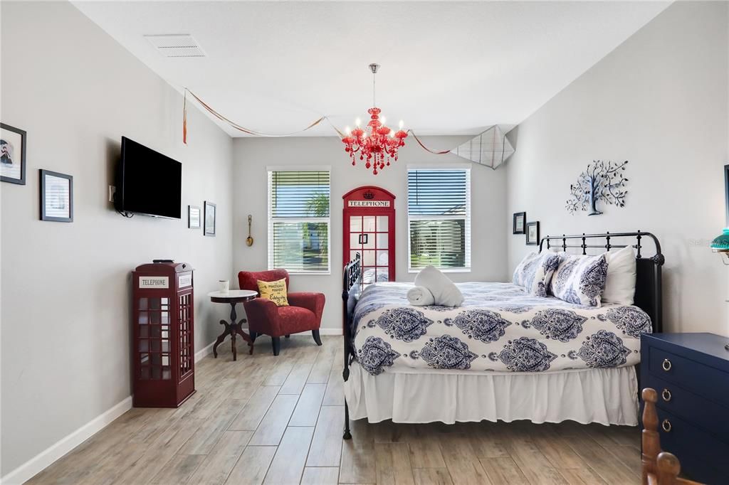 Active With Contract: $2,200,000 (15 beds, 15 baths, 6304 Square Feet)