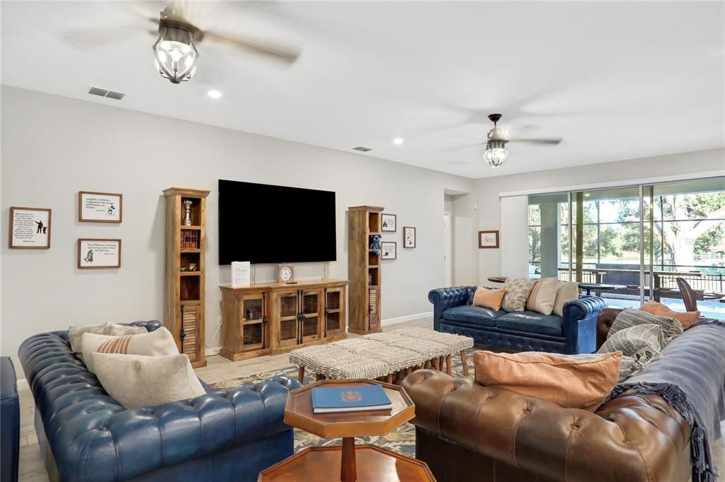 Active With Contract: $2,200,000 (15 beds, 15 baths, 6304 Square Feet)