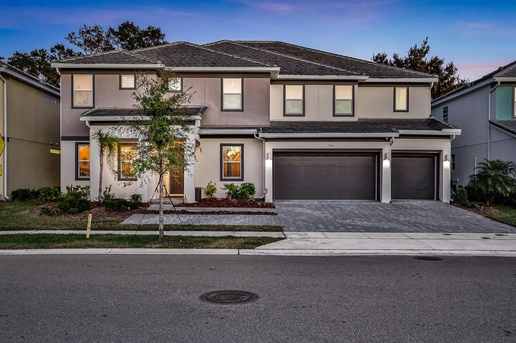 Active With Contract: $2,200,000 (15 beds, 15 baths, 6304 Square Feet)