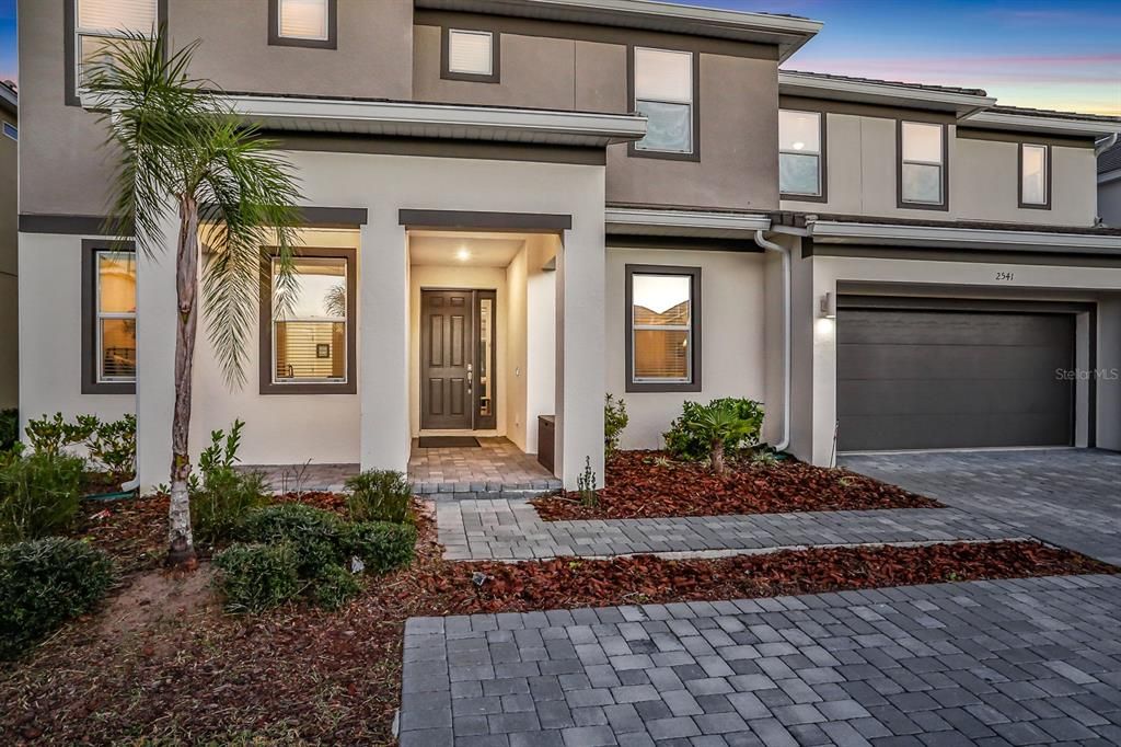 Active With Contract: $2,200,000 (15 beds, 15 baths, 6304 Square Feet)