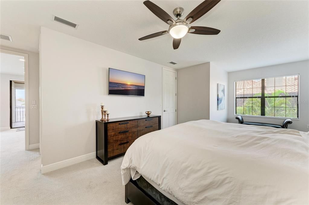 待售: $2,269,000 (4 贝兹, 4 浴室, 3843 平方英尺)