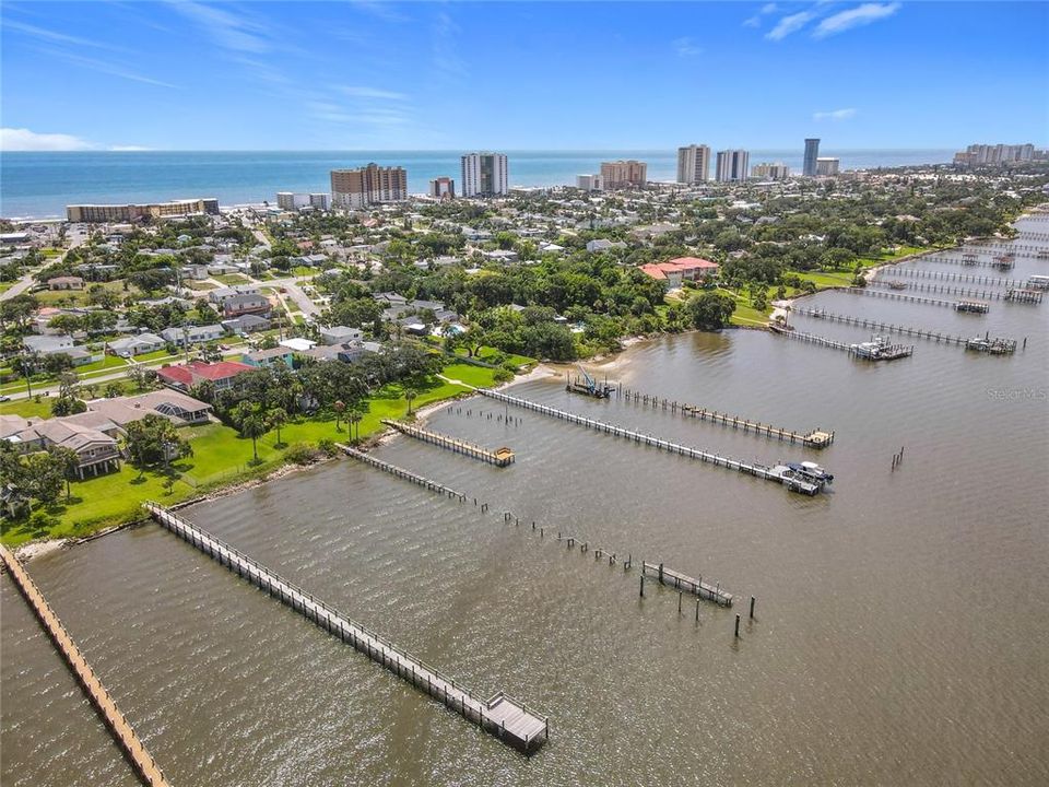 En Venta: $1,194,900 (4 camas, 4 baños, 3876 Pies cuadrados)