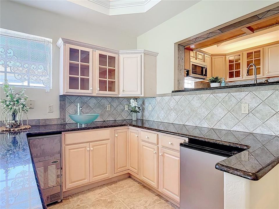 En Venta: $1,194,900 (4 camas, 4 baños, 3876 Pies cuadrados)