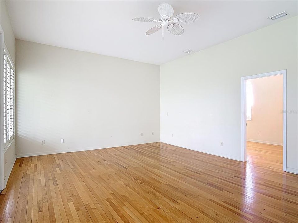 En Venta: $1,194,900 (4 camas, 4 baños, 3876 Pies cuadrados)