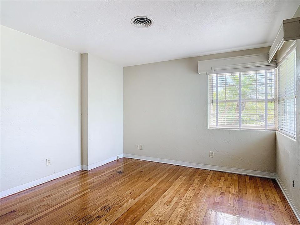 En Venta: $1,194,900 (4 camas, 4 baños, 3876 Pies cuadrados)