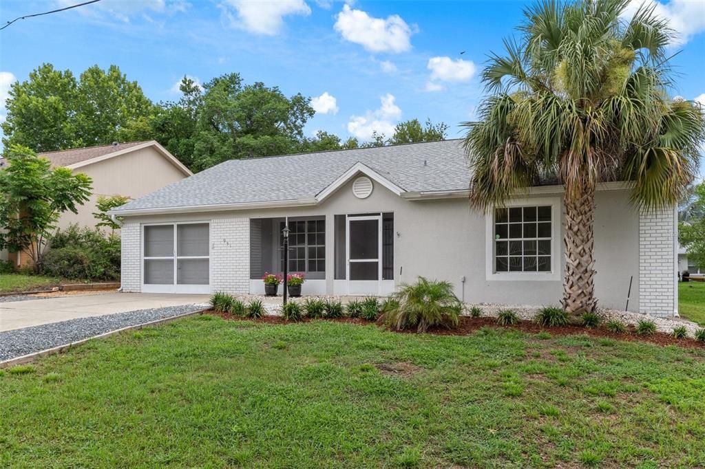 Active With Contract: $210,000 (2 beds, 2 baths, 1740 Square Feet)