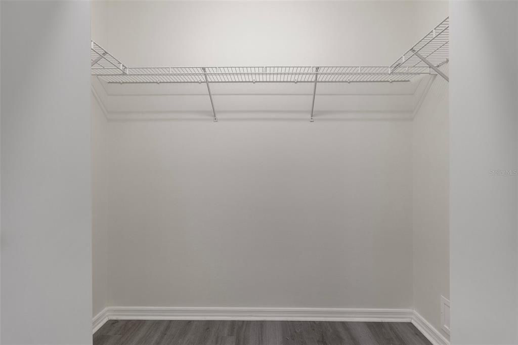 Active With Contract: $210,000 (2 beds, 2 baths, 1740 Square Feet)