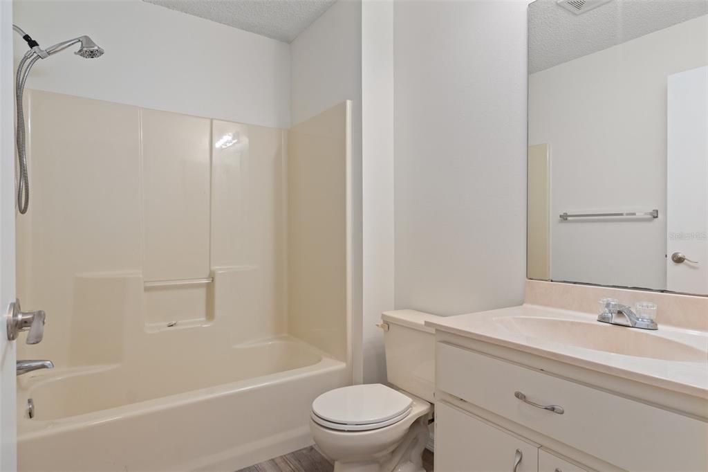 Active With Contract: $210,000 (2 beds, 2 baths, 1740 Square Feet)