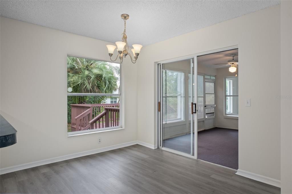 Active With Contract: $210,000 (2 beds, 2 baths, 1740 Square Feet)