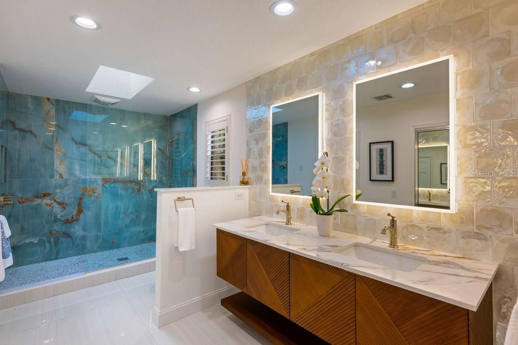 待售: $1,095,000 (3 贝兹, 2 浴室, 2590 平方英尺)