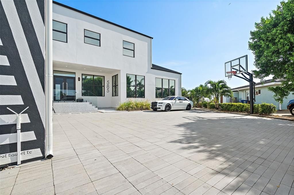 待售: $2,999,000 (4 贝兹, 4 浴室, 3960 平方英尺)