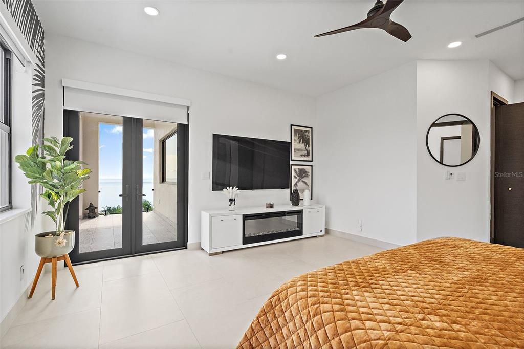 待售: $2,999,000 (4 贝兹, 4 浴室, 3960 平方英尺)