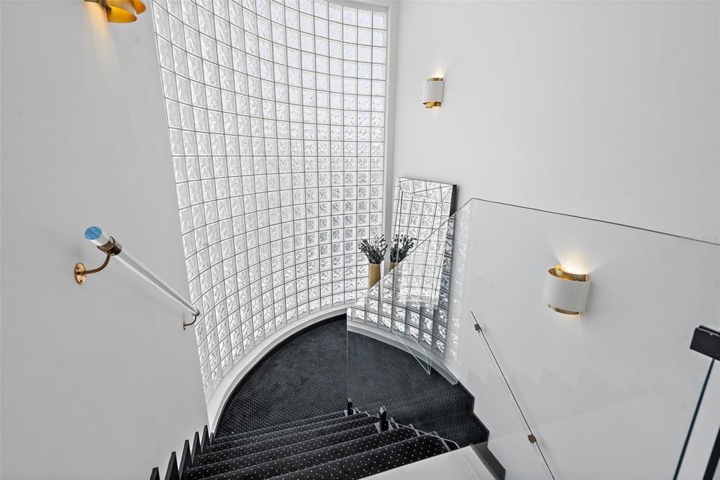 待售: $2,999,000 (4 贝兹, 4 浴室, 3960 平方英尺)