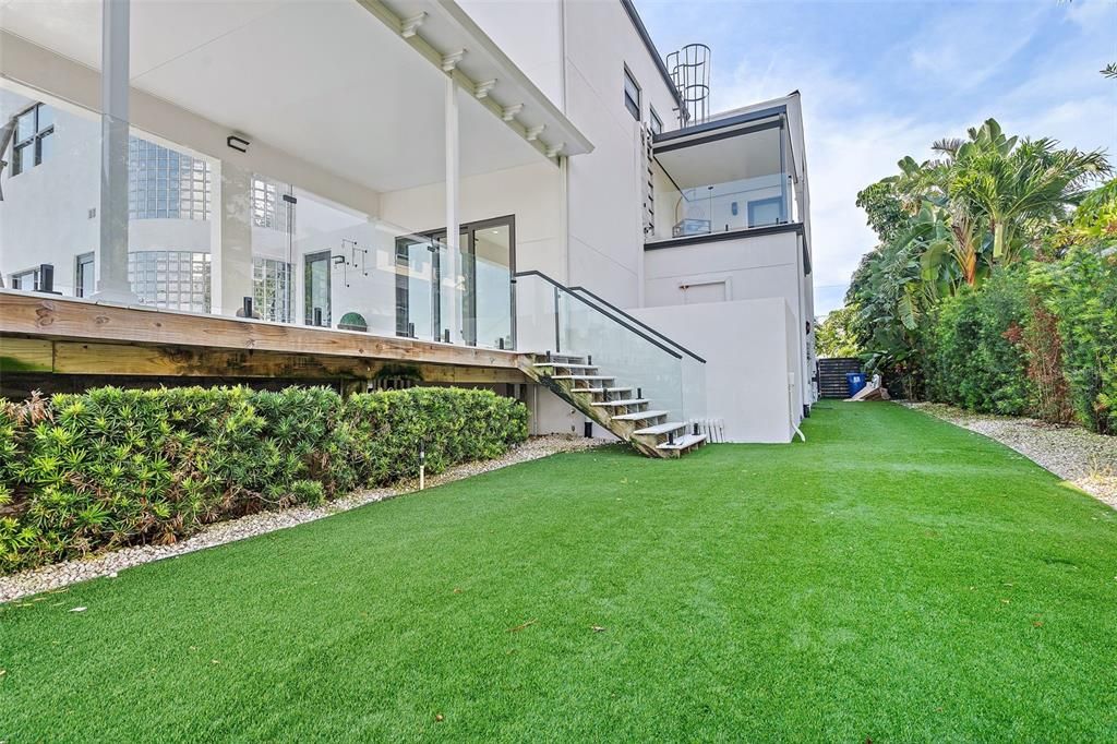 待售: $2,999,000 (4 贝兹, 4 浴室, 3960 平方英尺)