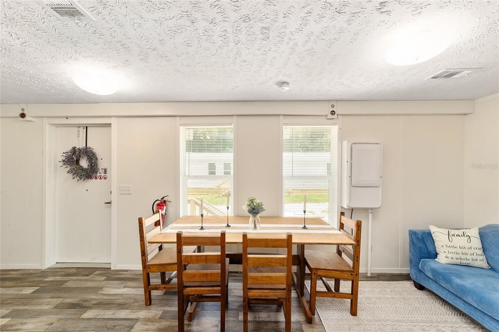 En Venta: $122,900 (3 camas, 2 baños, 952 Pies cuadrados)