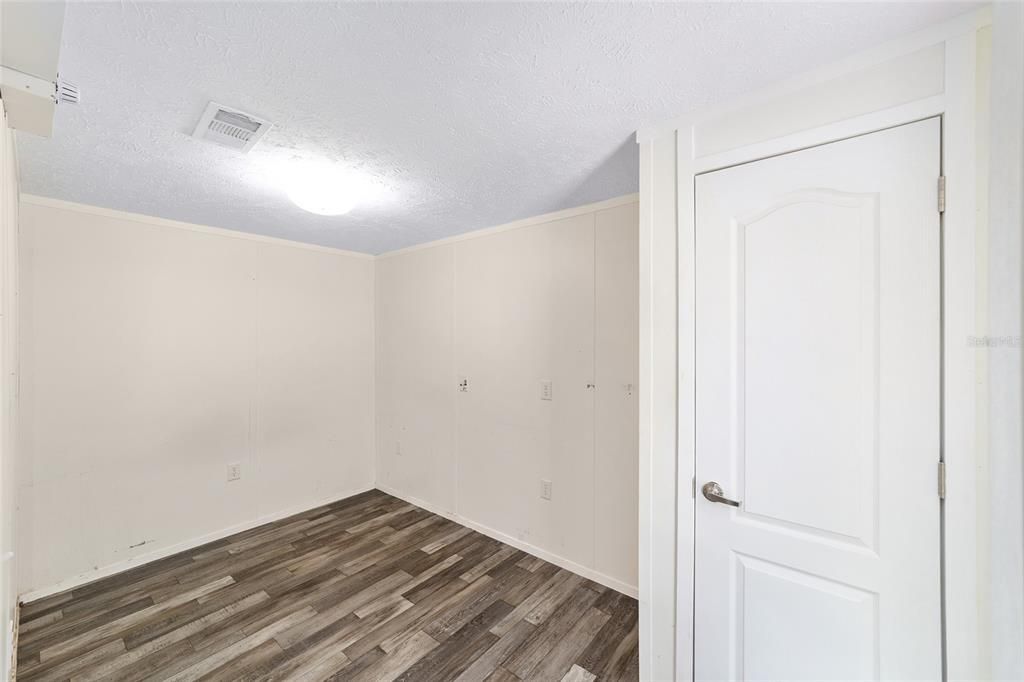 En Venta: $122,900 (3 camas, 2 baños, 952 Pies cuadrados)