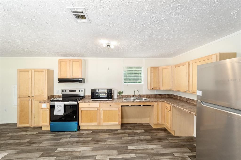 En Venta: $122,900 (3 camas, 2 baños, 952 Pies cuadrados)