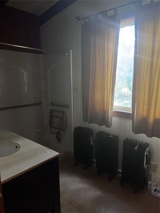 Active With Contract: $159,000 (2 beds, 1 baths, 756 Square Feet)