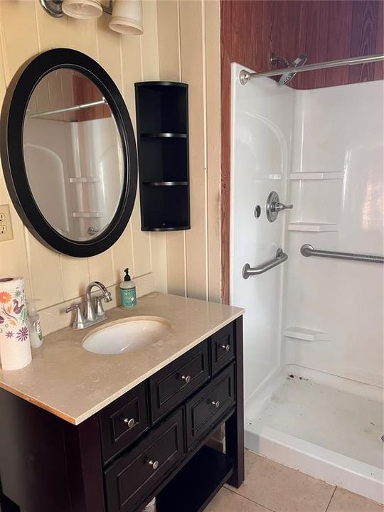 Active With Contract: $159,000 (2 beds, 1 baths, 756 Square Feet)