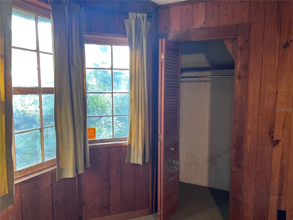 Active With Contract: $159,000 (2 beds, 1 baths, 756 Square Feet)