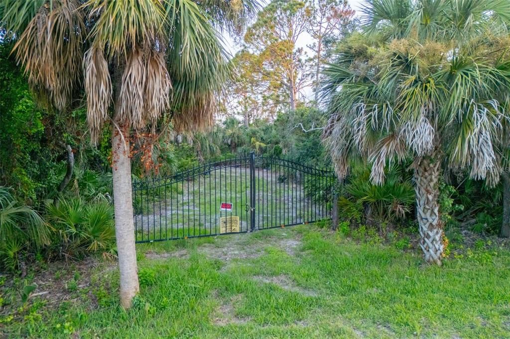 For Sale: $1,750,000 (2.06 acres)